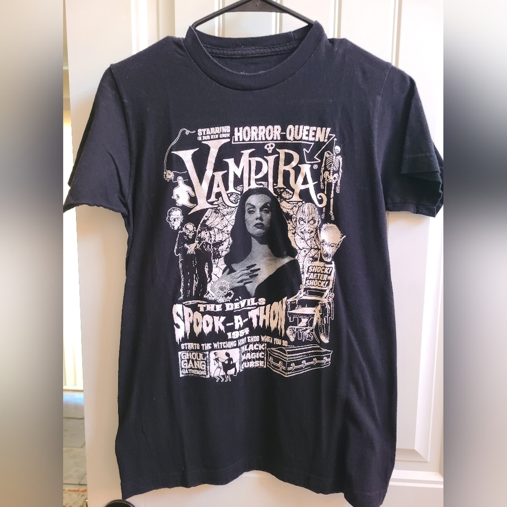 Vampira tshirt